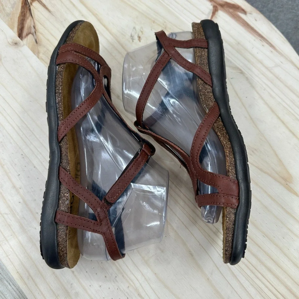 Naot Dorith Sandal Womens 10 Chestnut Brown Leather Strappy Flat Gladiator